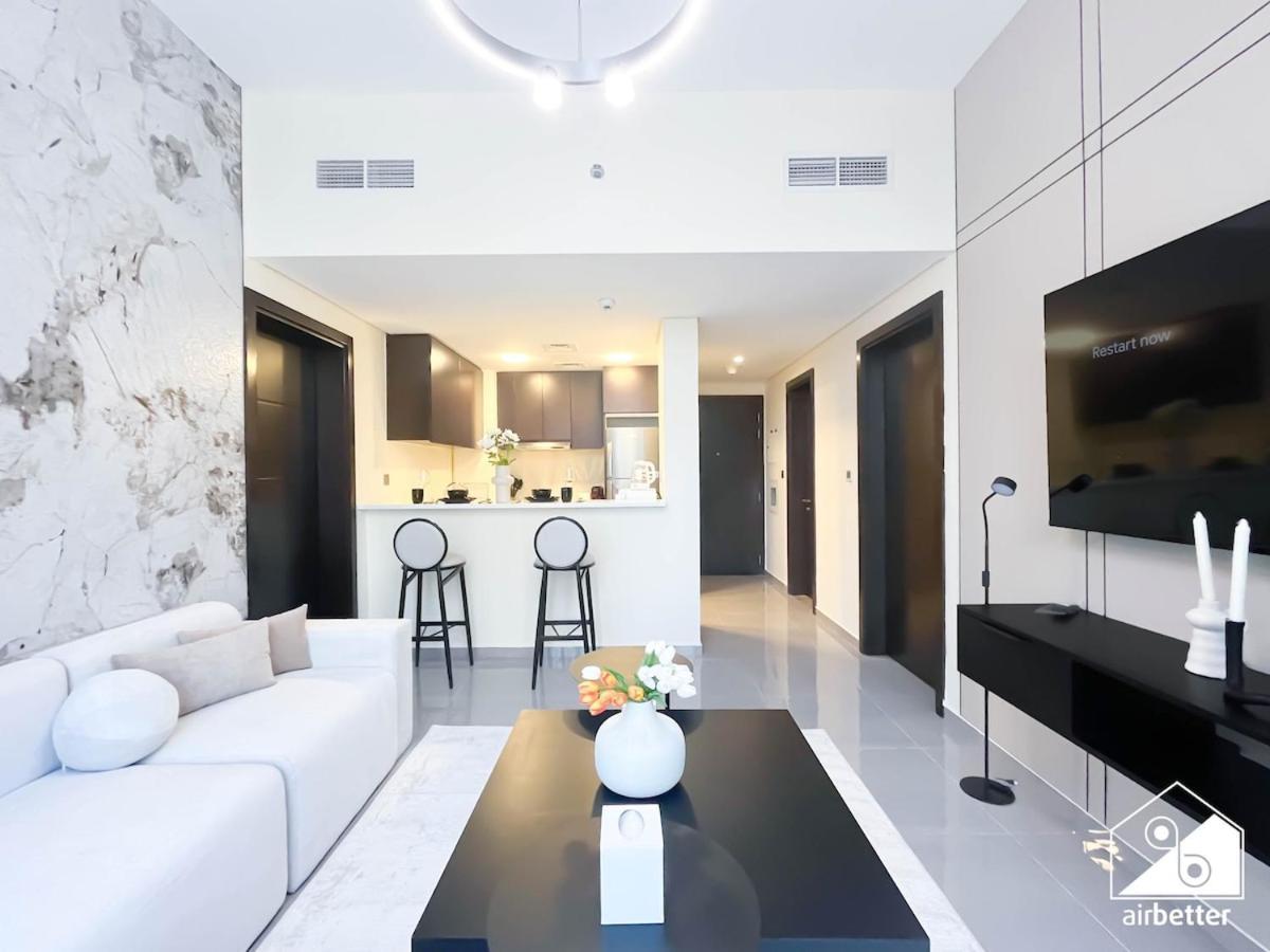 Luxury 2br In Merano Tower & Stunning Canal Views *